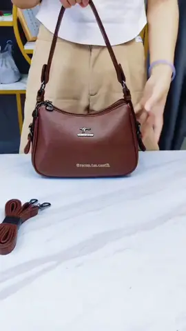 Stock Terbatas Cek dikeranjang kuning #taswanita #slingbag #tasslempangwanita #taskulitpremium #tasimport 