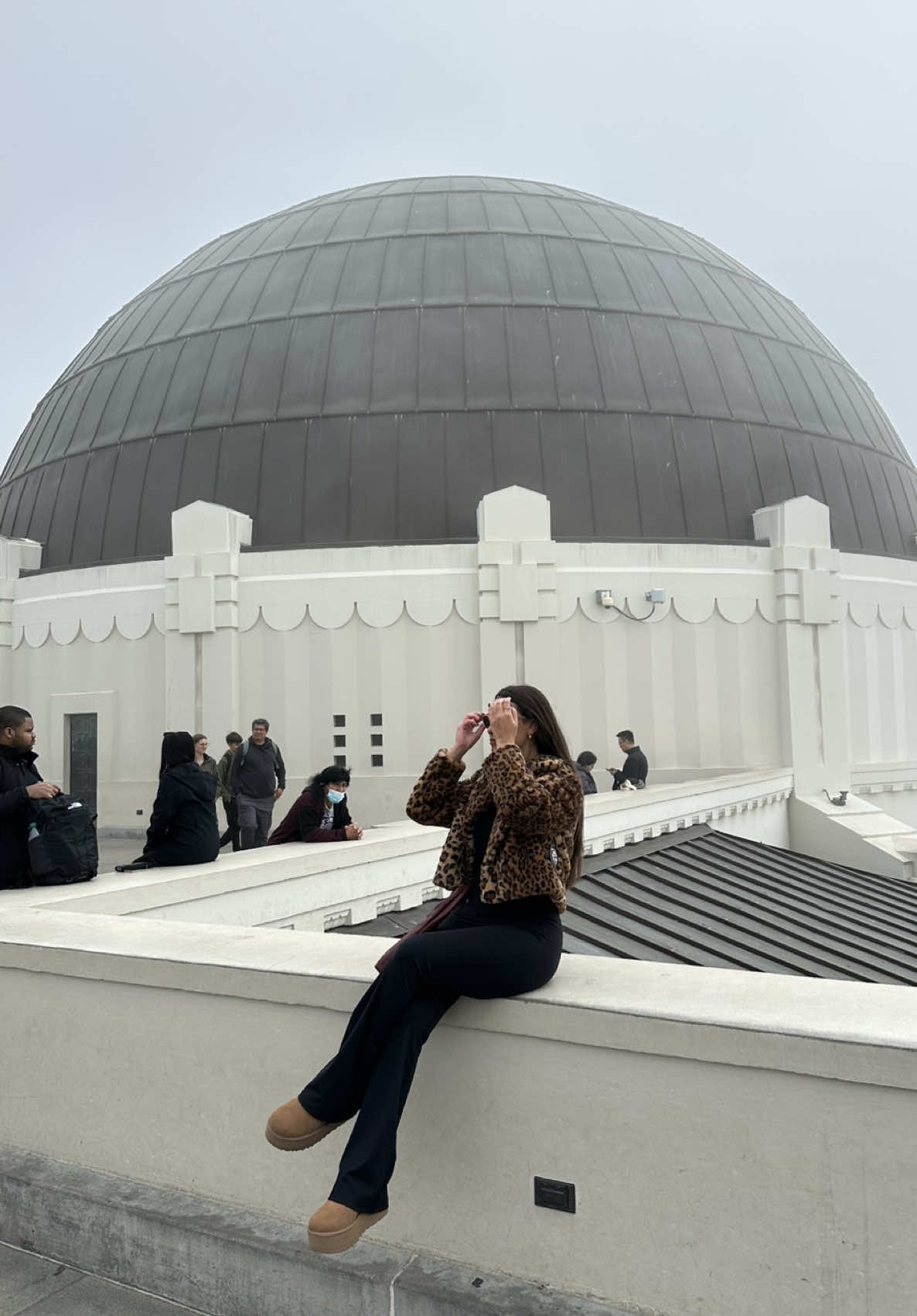 :) #fyp #parati #foryou #OOTD #outfitcheck #griffithobservatory #griffithpark #losangeles #la #outfitinspo #StreetStyle 