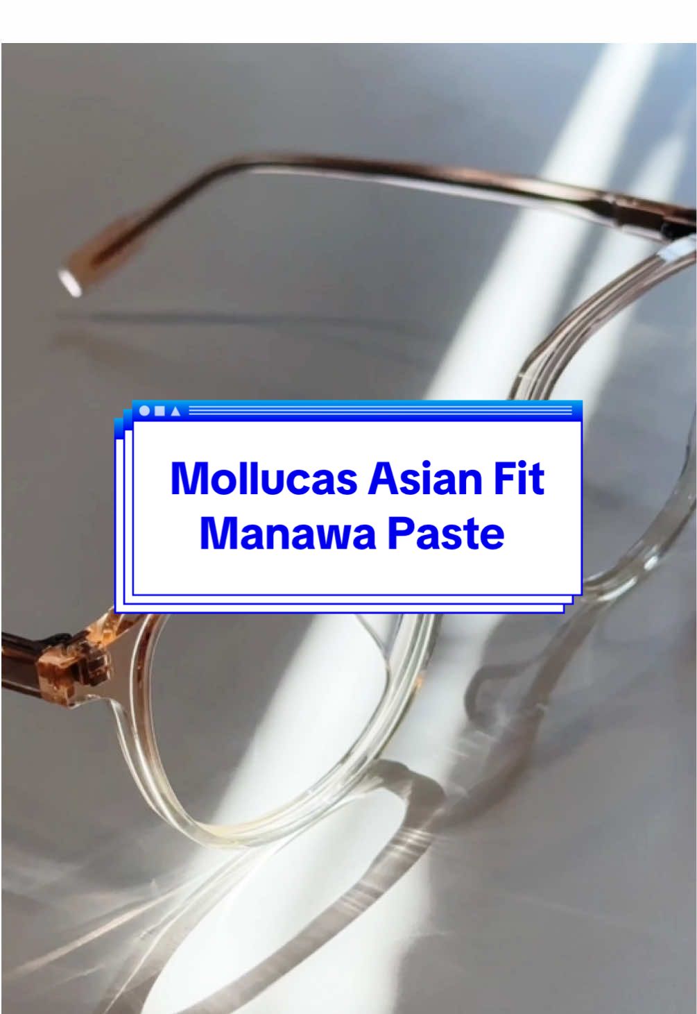 Mollucas Manawa menjadi salah satu produk best seller hingga saat ini. Desain Asian Fit yang membuat kacamata ini tidak mudah melorot saat digunakan🌾 Material acetate high quality tetap ringan saat dipakai seharian, inilah mengapa Manawa menjadi pilihan kacamata yang nyaman untuk kamu🫶🏻 Kamu sudah punya koleksi kacamata mollucas yang mana? Comment yuk! #zonakacamata #mollucas #mollucaseyewear #rekomendasikacamata 