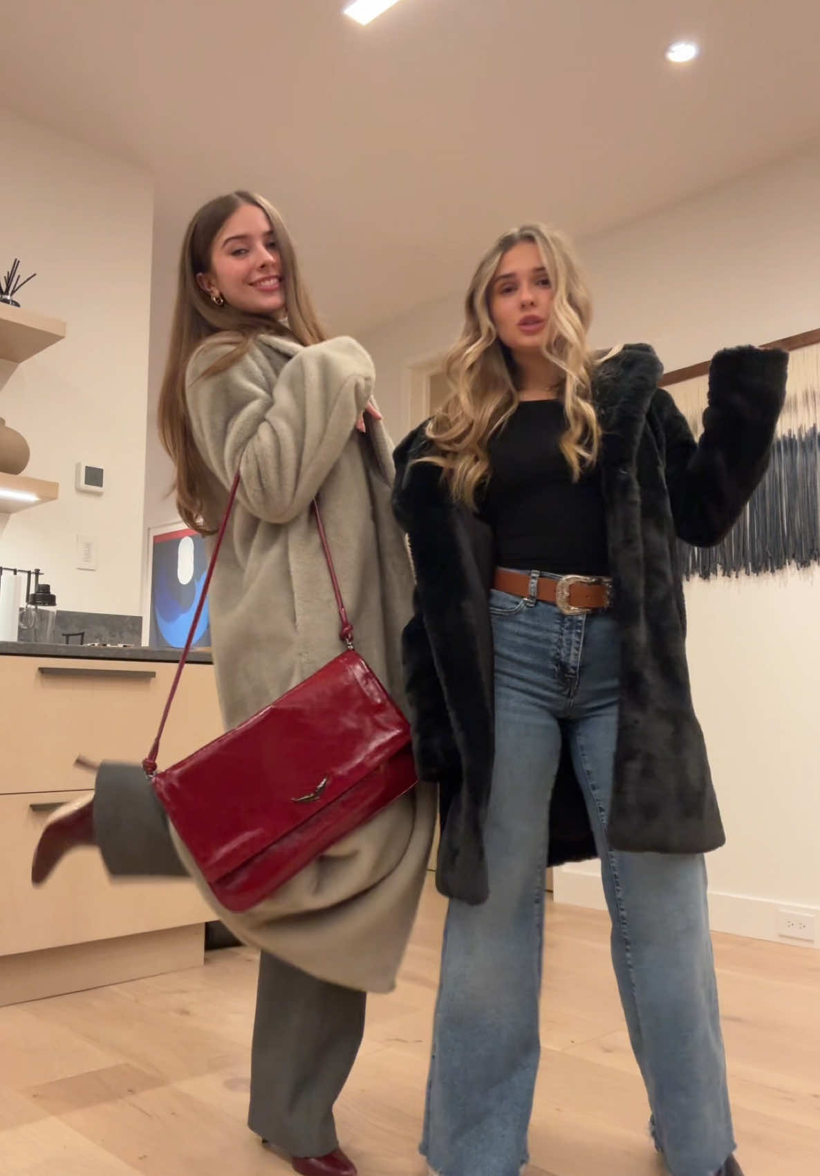 Me and twin 🖤👠 