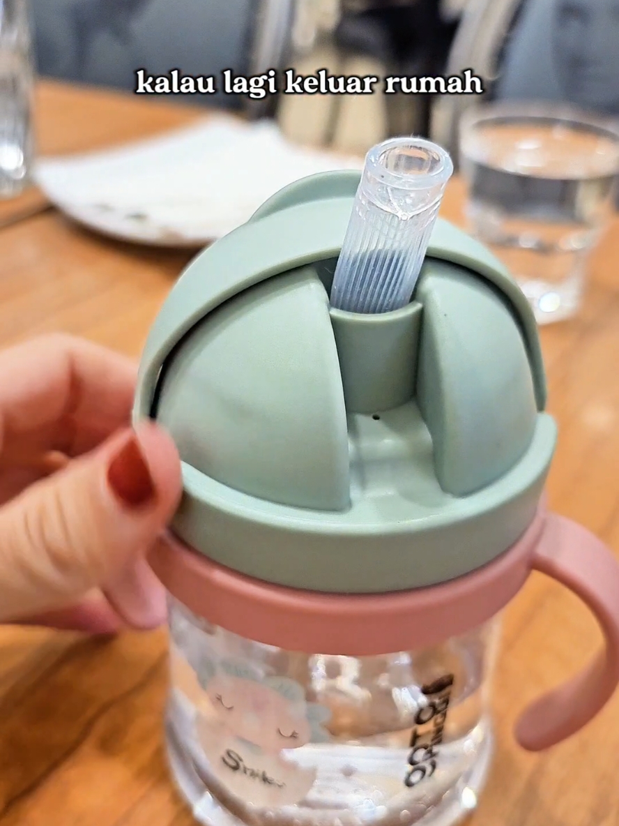 botol minum anak bayi #Botol Bayi Sedot Anti Sedak Usia 9 Bulan #botolminumanakbayi #botolminummpasi #tempatminumbayi #rekomendasibotolminumbayi 