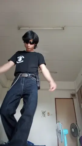 ဝိုင်လုမေ့ကျကုန်ပီးလာ🫶