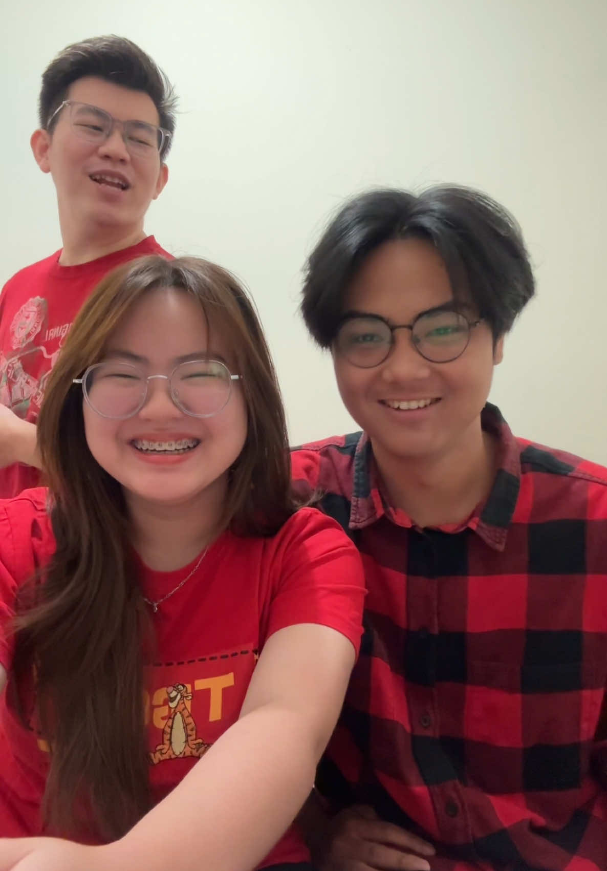 Repot bgt pasangan bucin 1 nih 🤣🤣 nih yang mau ikutan main filternya buruan cek @GoFood Indonesia 