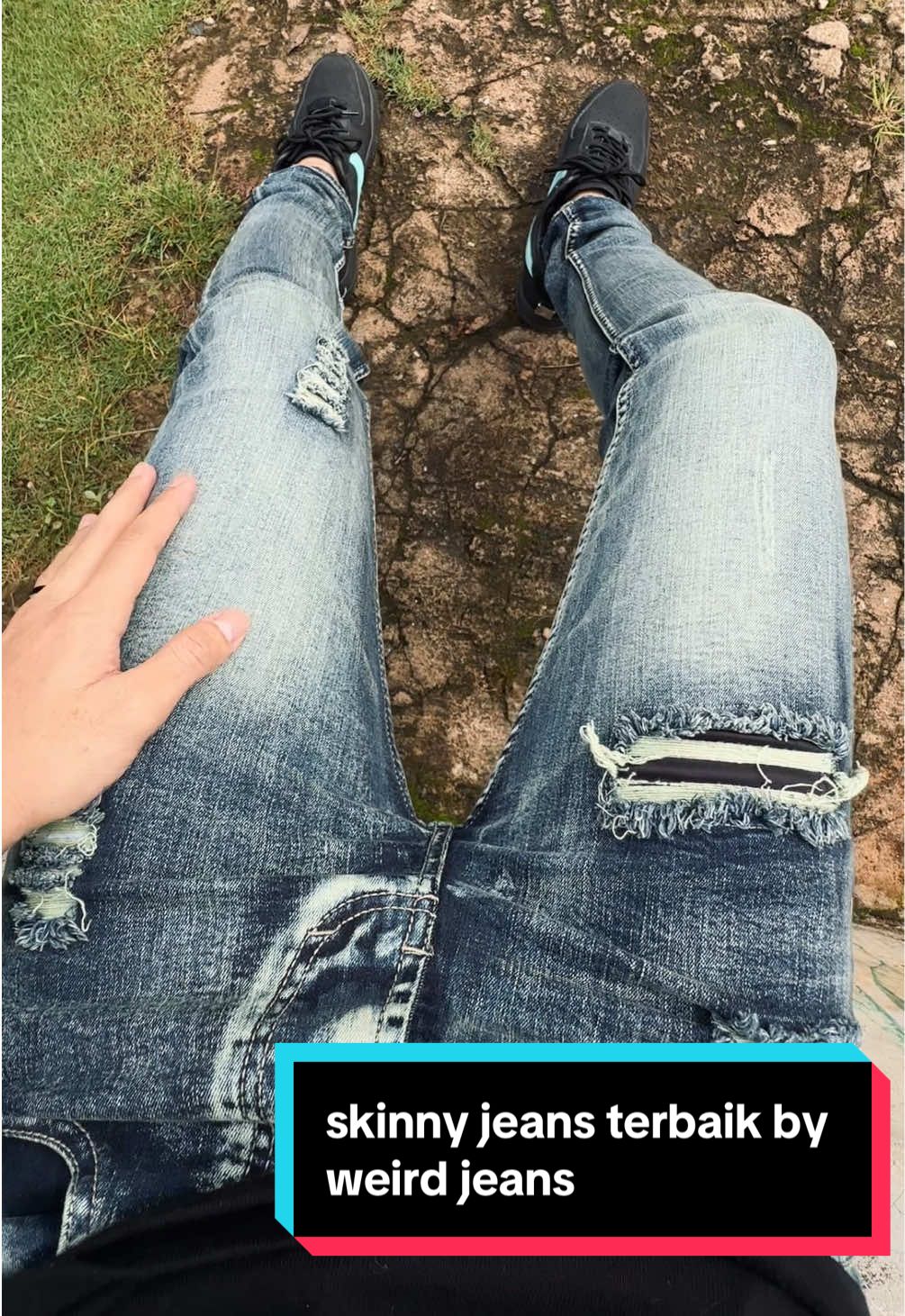 cek keranjang kuning bosskuh👆 #celanacowok #celanapria #skinnyjeans #weirdjeans 