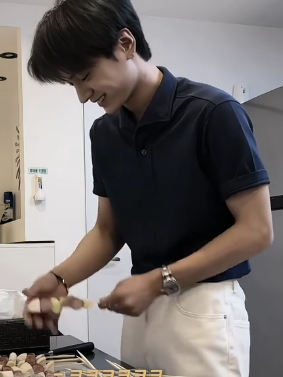 I want to write something long because short words are not enough to express how grateful I am to know Jay from Enhypen. It feels like such a big blessing to know someone so special and talented like him. Jay is not only an amazing idol with his voice, dancing, and charisma on stage, but he also has a very inspiring personality. His hard work, perseverance, humility, and the way he treats fans truly make me feel that he is more than just an idol. However, behind this gratitude, I can't help but feel regret for not following Jay's journey from the beginning. Sometimes I think, 