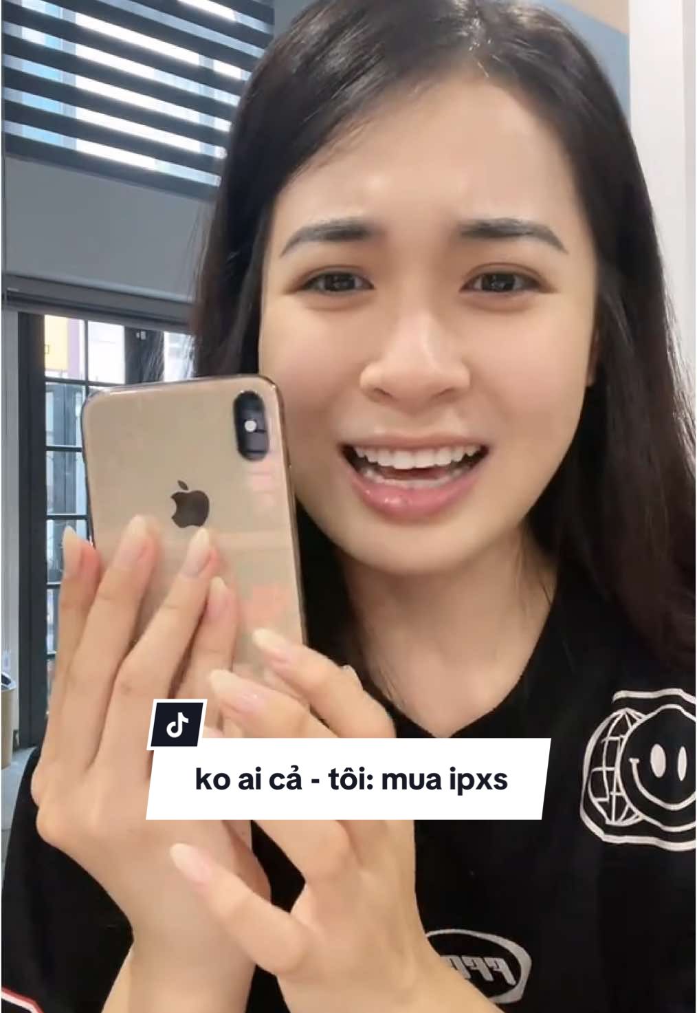 sắm đt mới chỉ để....🤣 #junhin #xuhuong #iphone #chuphinh #chupanh #muataitiktok #muataitiktokshop #GocLamDep 
