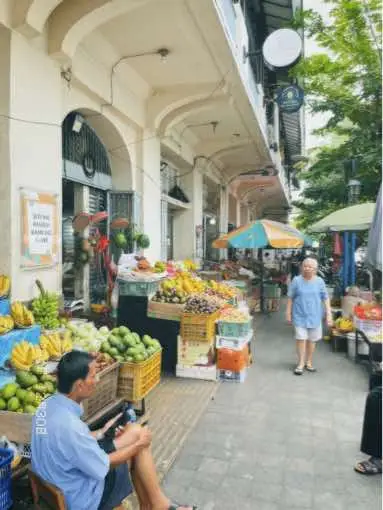 Jalan-jalan ke pasar gede... cakep #solo #pasargedesolo #dazzcam 