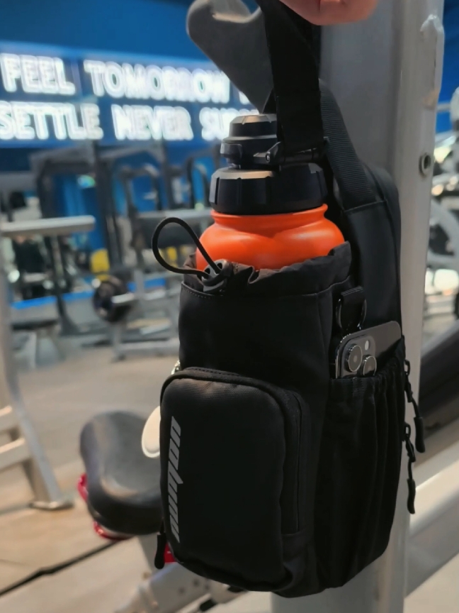 You know the feeling—your gear scattered all over the gym floor, exposed to germs, dirt, and the risk of being crushed or stepped on. Protect your essentials and elevate your experience with our magnetic gym bags. Designed to keep your most important items secure and off the ground, it’s the ultimate gym hack. Stay organized, stay clean, stay magnetic. #numon #magneticbag #Fitness #gymbag #everydaybag #gymbagessentials #whatsinmybag #minigymbag #magnetic #packwithme #packmygymbag
