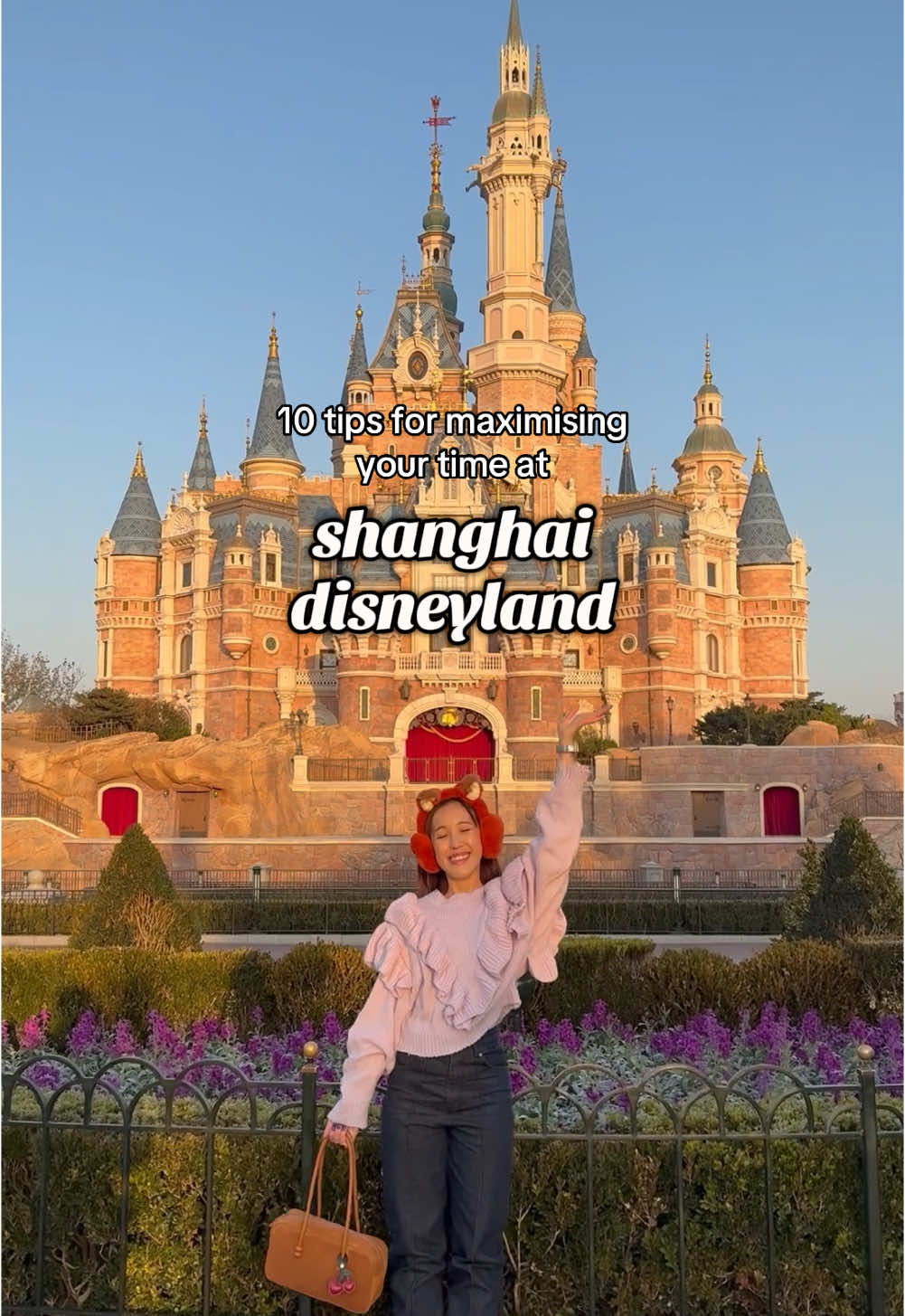 Our Shanghai Disneyland itinerary/strategy for taking all the rides that are exclusive to Shanghai Disney and minimising queue time as much as possible 🏰 We visited the theme park on a Monday and thankfully never queued more than an hour 😮‍💨😇 Have fun! #shanghaidisneyland 