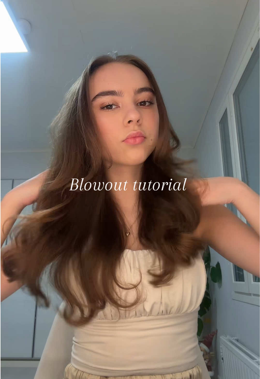 Blowout tutorial on Dyson 💗 #hairstyle #beauty #makeup #dyson #influencer #modeling #hair 
