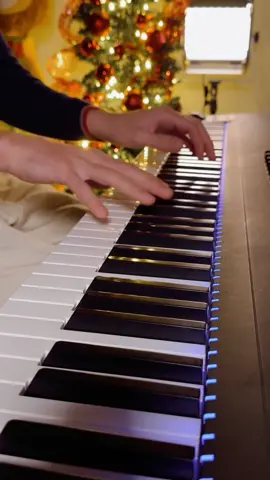 A gift for happy holidays 🎁 new Version River Flows in You for @MIU MIU #riverflowsinyou #newversion #pianocover 
