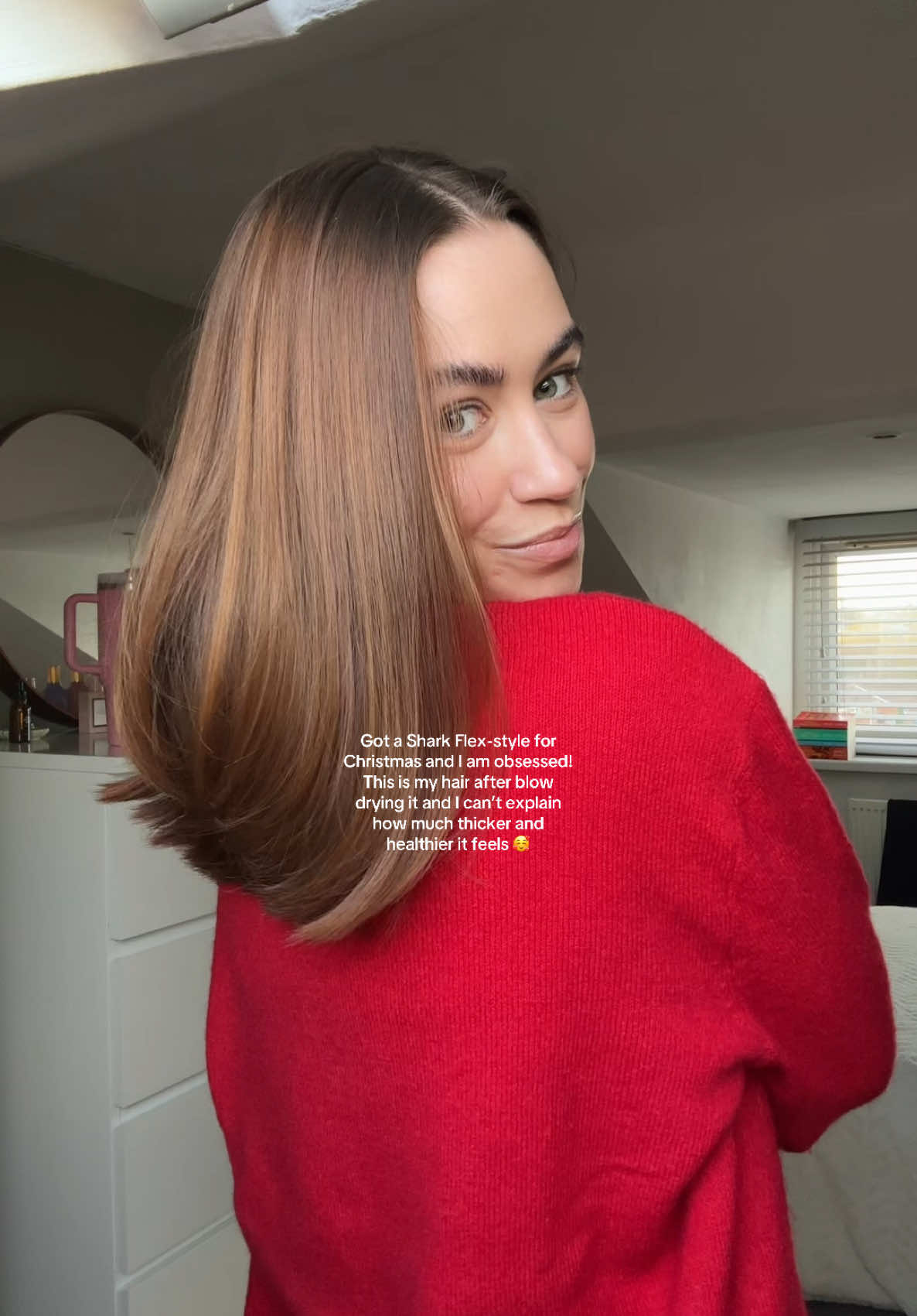 I am so impressed, as a lazy hair girl I actually enjoy drying my hair now🥹 Highly recommend @Shark Beauty UK  #sharkflexstyle #sharkflexstylereview #blowdry #healthyhair #hairstyle #sharkbeauty 