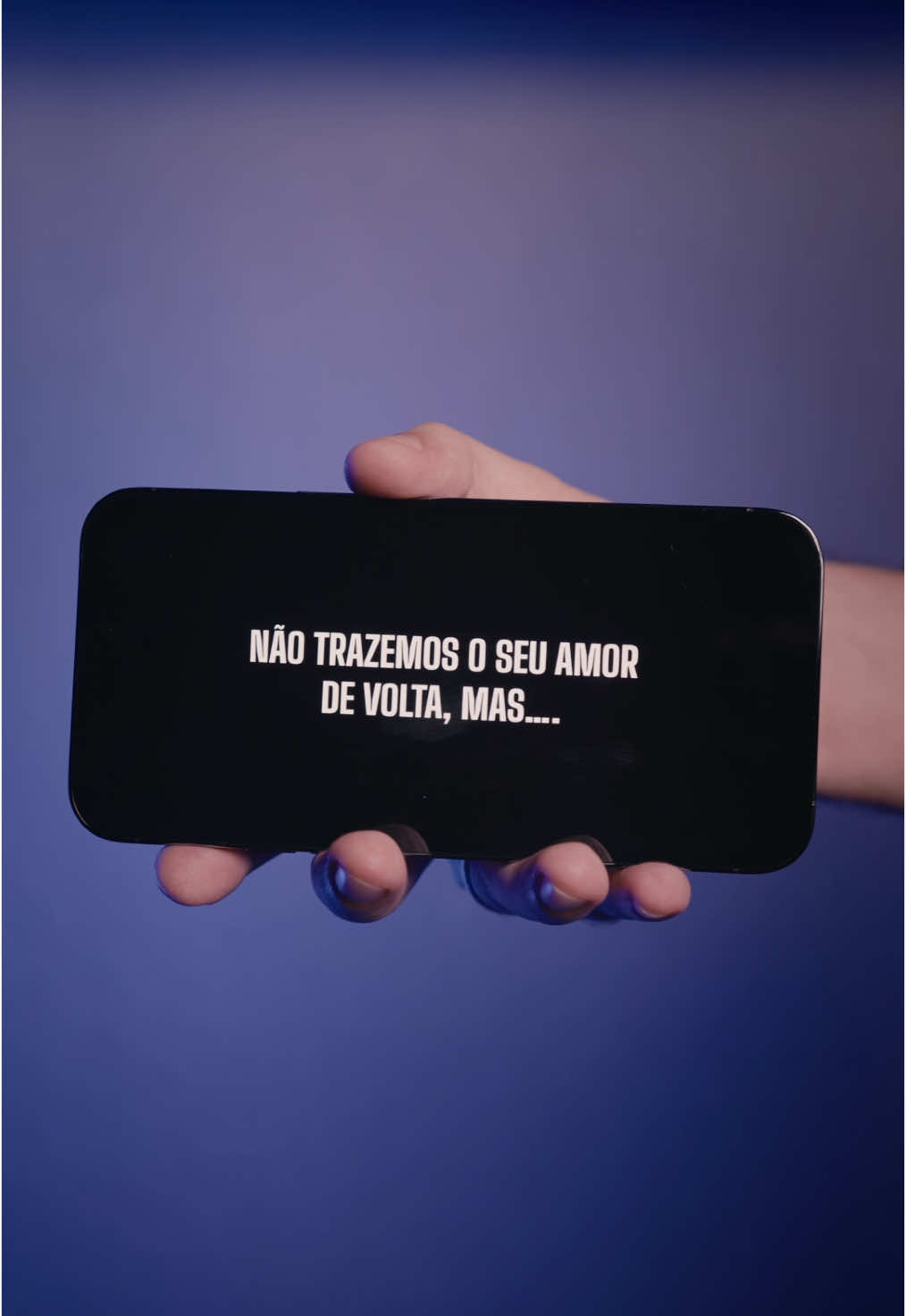 Não podemos prometer o amor do seu cliente de volta, mas a nossa especialidade garantimos: telas de qualidade superior, com alta durabilidade e o maior mix do mercado, você encontra só na WEFIX.  Assim, seu cliente vai ter o celular intacto de novo e pode ao menos tentar ligar ou mandar uma mensagem, não é mesmo? 😅 Converse conosco e saiba como oferecer as melhores frontais do mercado aos seus clientes! #wefix #assistenciatecnica #distribuidora #tecnico #foryou