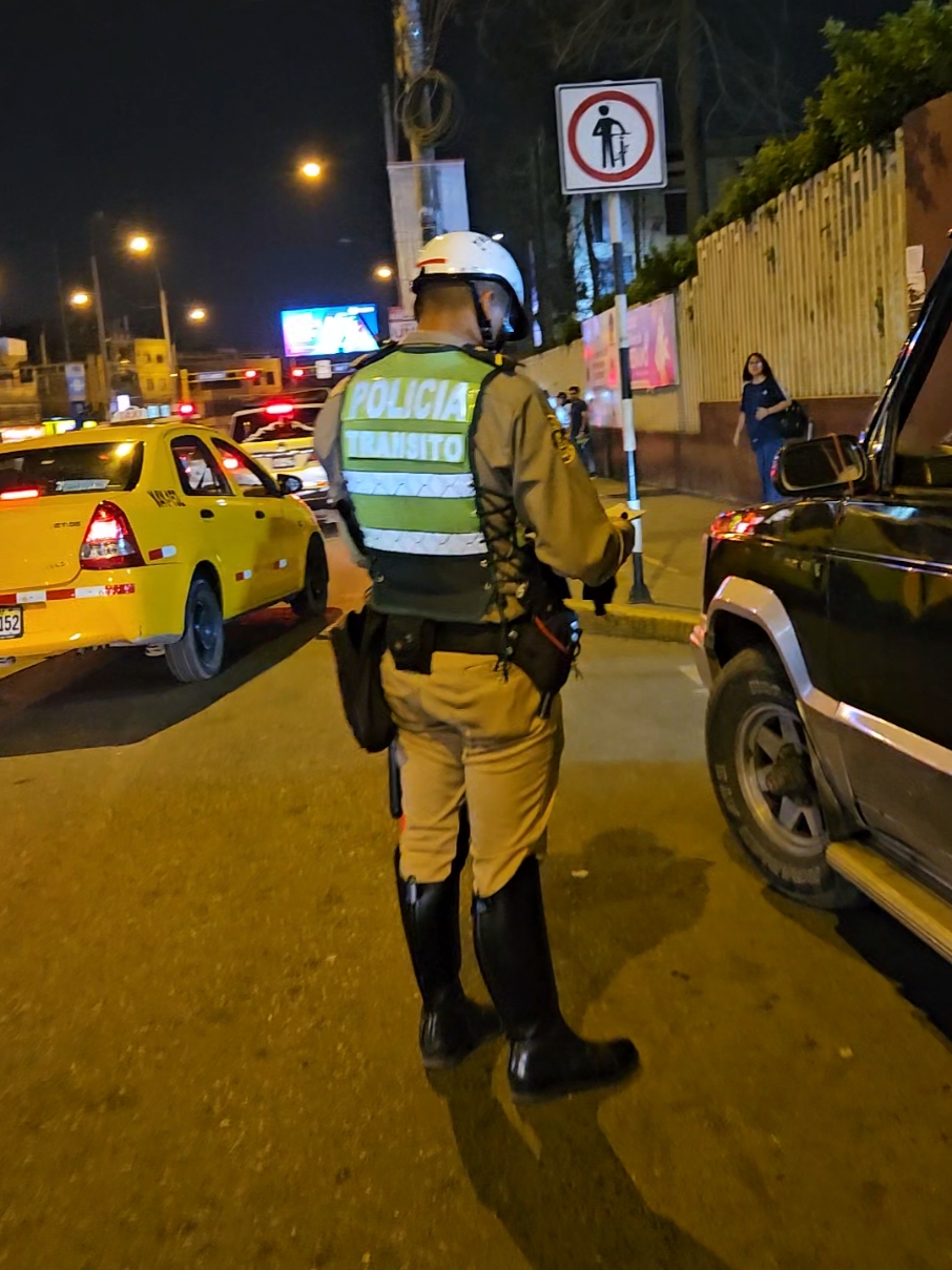 #comicodanny #risas #infraccion #errores #parati #tiktokviral #parati #paratodos #añonuevo 