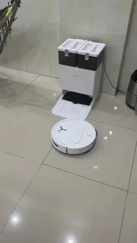 Ecovacs T50 pro omni làm việc tại nhà khách Thủ Dầu Một #ecovacs #t50pro 