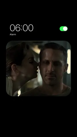 What happens!!! #ryangosling #literallymereal #react #fyp #anadearmas #alarm 