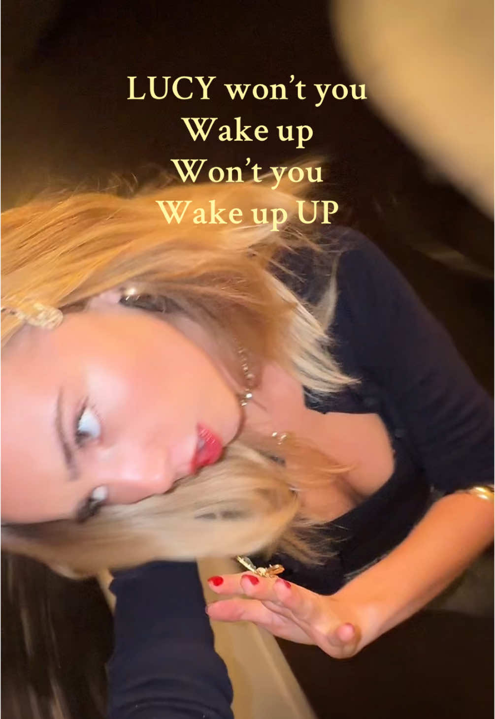 classic case of a gut feeling you want to ignore for the chance of LOVE 😻😻😷 #lucy #ilovelucy #lucyshelikesholdingthingsloosely