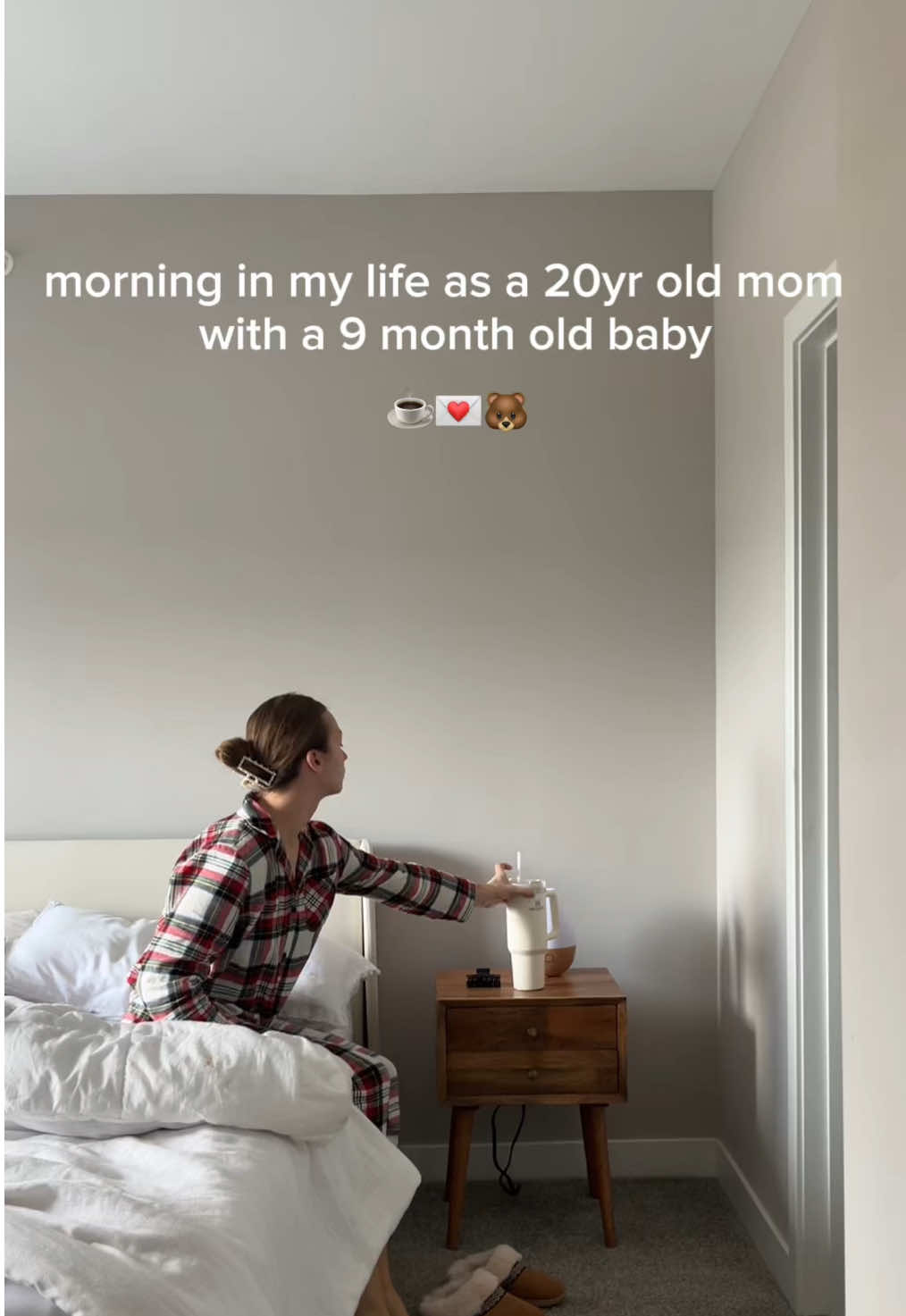 our cozy monday morning 🤍 #morninginmylife #dayinmylife #9monthsold #baby #firsttimemom #motherhood #slowmorning #aesthetic #sahm #ftm #fyppppppppppppppppppppppp #momlife #momtok 