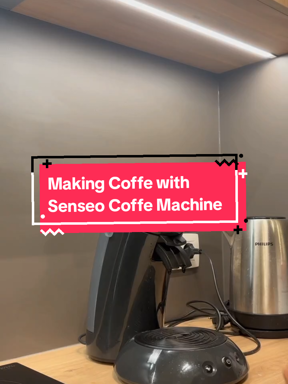 Making coffee with senseo coffee machine #coffe #senseo 