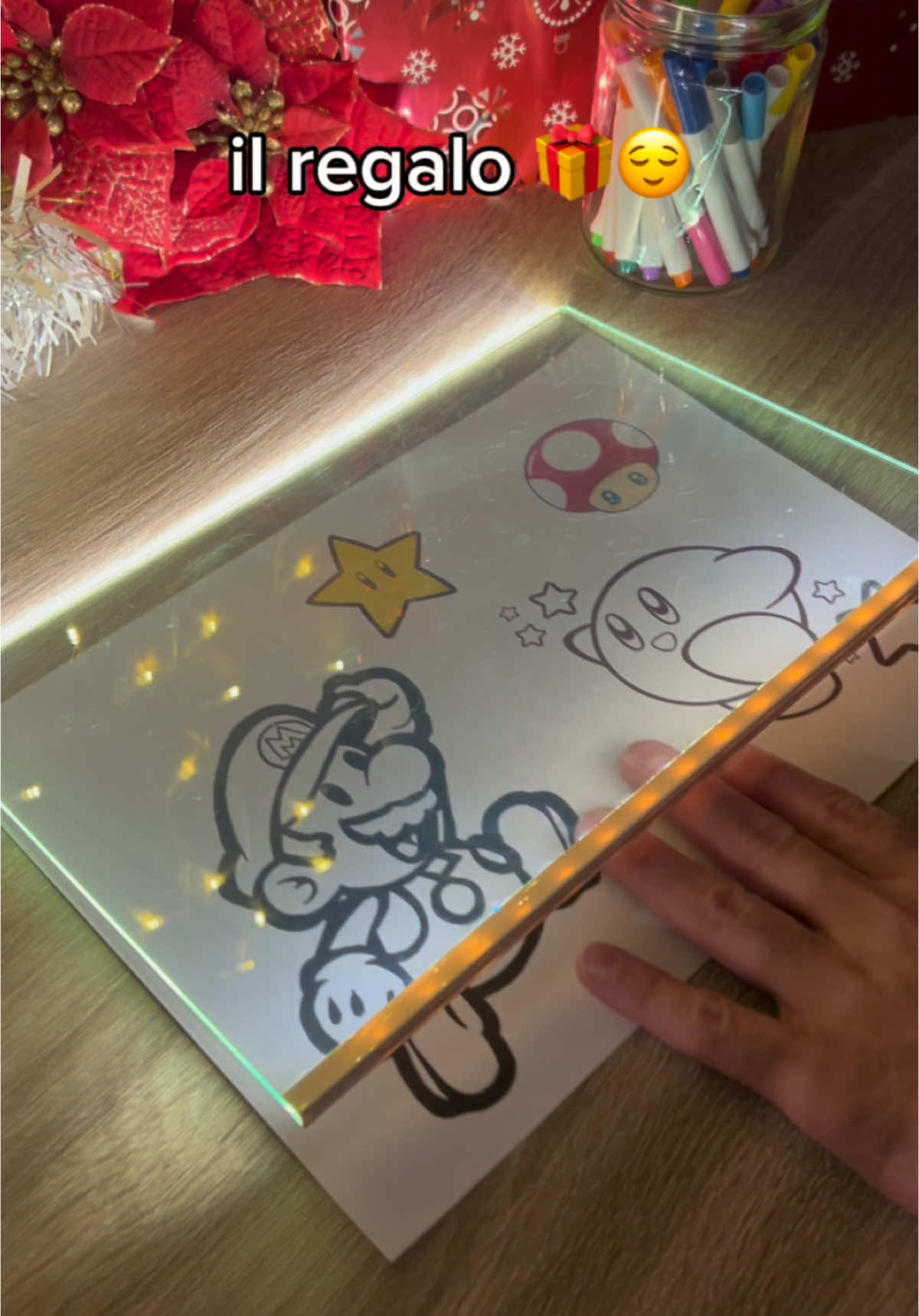 Questo è il miglior regalo per bambini e adulti in queste feste. 😌🎁 #lavagnaled #lavagnamagica #figli #mamma #disegno #regalo Con questa lavagna luminosa ti rilasserai disegnando e lascerai volare la tua immaginazione.