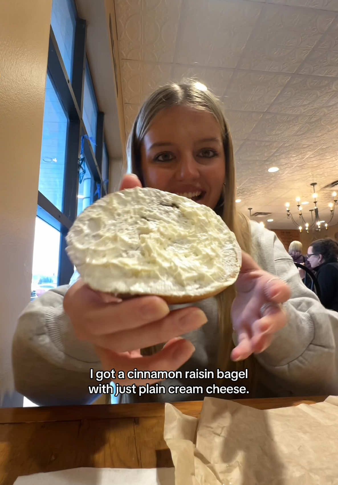 WE NEED MORE BAGEL SHOPS IN KC ASAP 🥯 #creatorsearchinsights #bagelshop #kansascity #foodreviewer #jewishbageldeli #meshuggahbagels #kcfood #brunch #sundayfood 