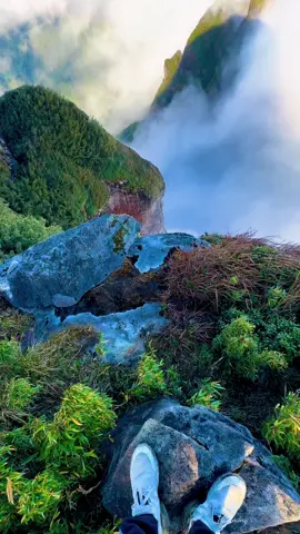 Es yog yauv ua ko cag rau Koj tag #tusiab 