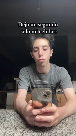 Ya entiendo porque después no tengo espacio en el celular 📱😂 #comedia #humor #facuuriel #celular #fotos #foto #mejoresamigos #mejoresamigas #amigos #amigas 