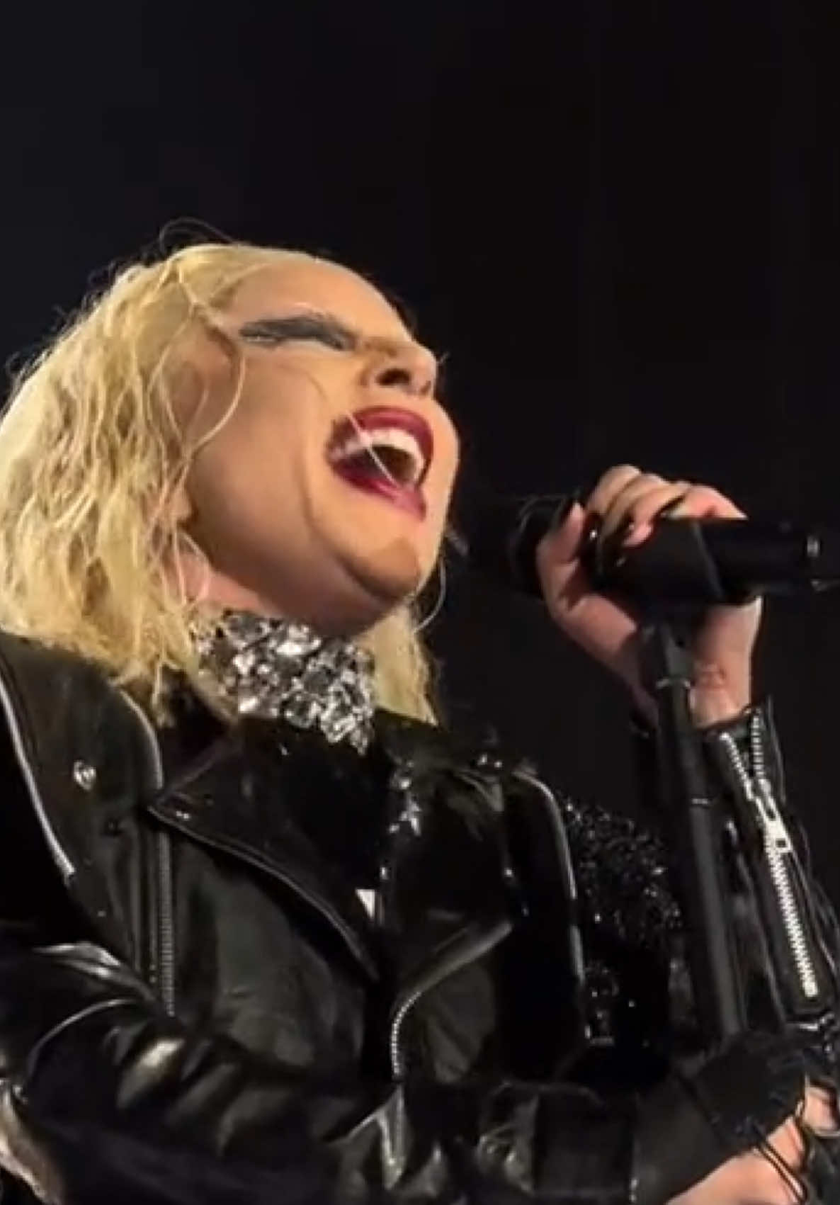 HOLD MY HAND was truly the perfect ending for the #chromaticaball the legendary @ladygaga was so real for this! | #ladygaga #holdmyhand #live  #concert #vocals #singing #concert #music #concertcheck #concertvibes #konzert #konzertliebe #lg #fy #fyp #fürdich 