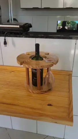 Barzinho de Madeira, Adega de Vinho para 1 garrafa e 4 taças