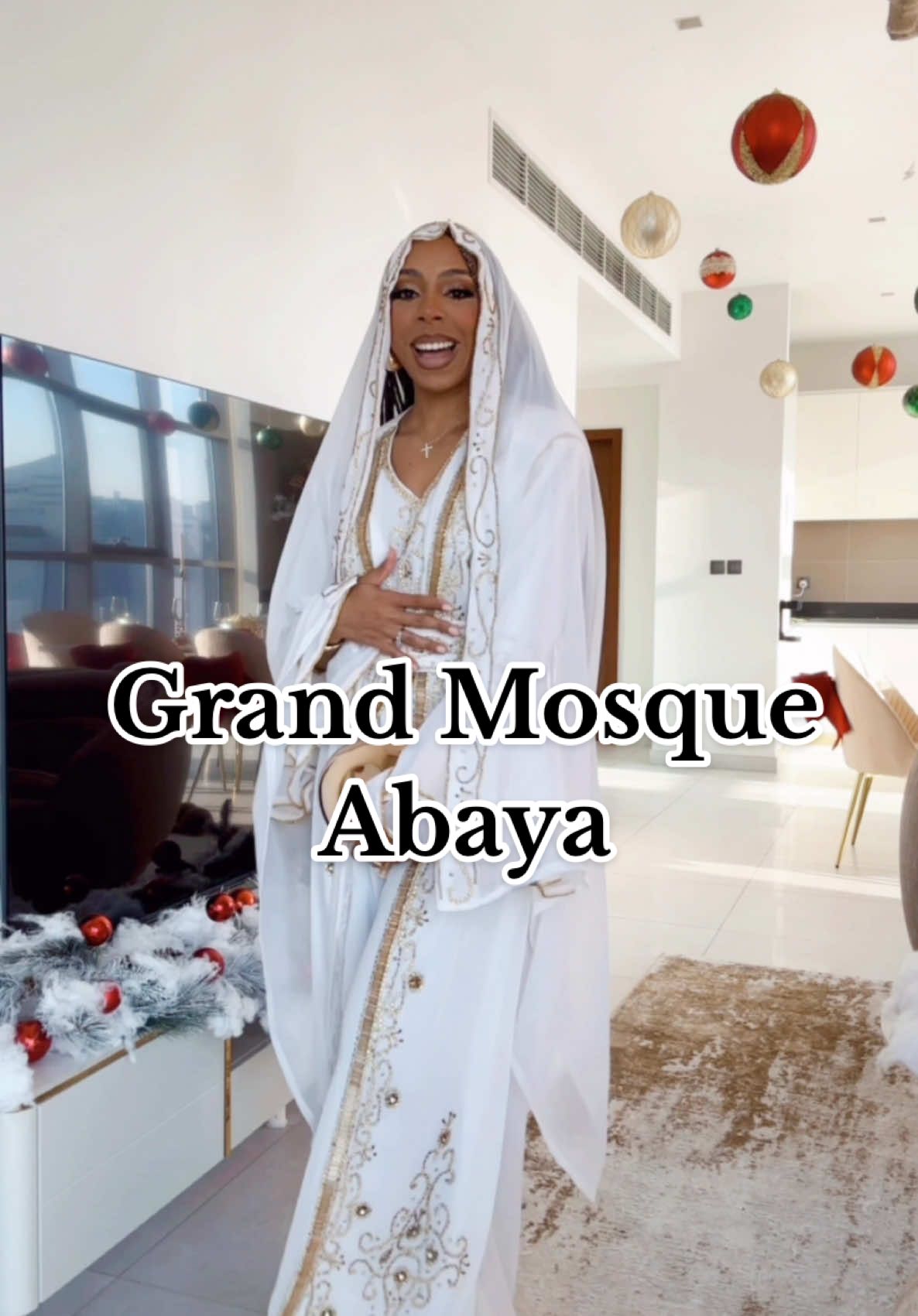 I own 5 different Abayas, but I think this one is my favorite of them all. #dubai #Dubailife #abaya #abayafashion #grandmosque #whattowearinDubai #AbuDhabi #dubaiinfluencer #blackindubai #dubiafashion #fullofbrit #dubaihousewife #britwifeofleisure 