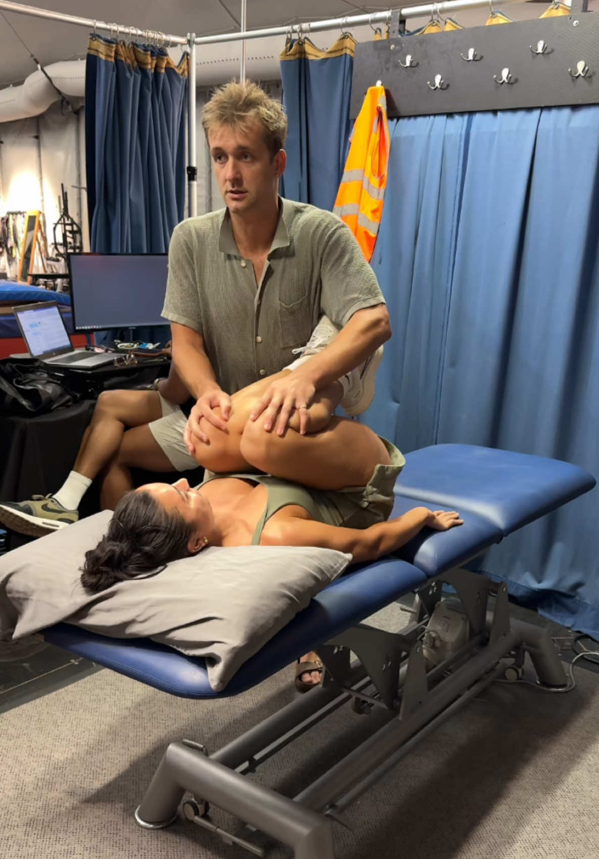 Stretching back for trapped gas