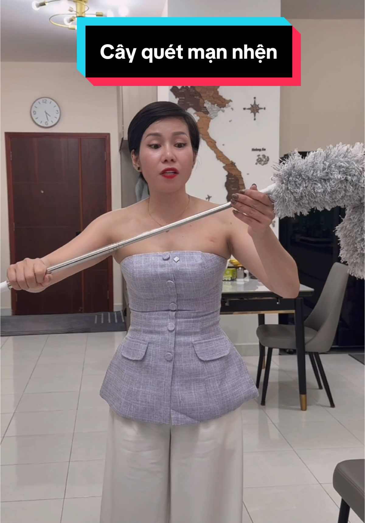 Cây quét mạn nhện chuẩn bị xuân 2025 lần lần là vừa rồi mấy anh chị ơi. Cây lau trần nhà, quét mạn nhện tiện lợi nè #câylau #giadungtienich #cauquetmannhen #caylautrannha 