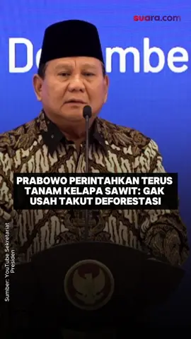 Presiden Prabowo Subianto berencana memperluas lahan kelapa sawit di Indonesia. Dia bahkan memerintahkan pejabat negara hingga apparat penegak hukum untuk menjaga kebun kelapa sawit. Hal itu disampaikan Prabowo dalam Musrenbang RPJMN 2025 di Kantor Bappenas, Senin (30/12/2024). Menurut Prabowo, kelapa sawit sama saja dengan pohon lainnya yaitu bisa menghasilkan oksigen dan menyerap karbondioksida. #presiden #presidenprabowo #prabowo #prabowosubianto #pidatopresiden #kelapasawit #deforestasi #beritavideo #video #update #news #suara