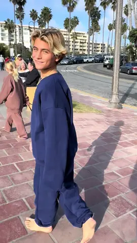 Walking into the new year like…. Just trying not to step on broken glass 🤙 🤪🥳🤗👑 