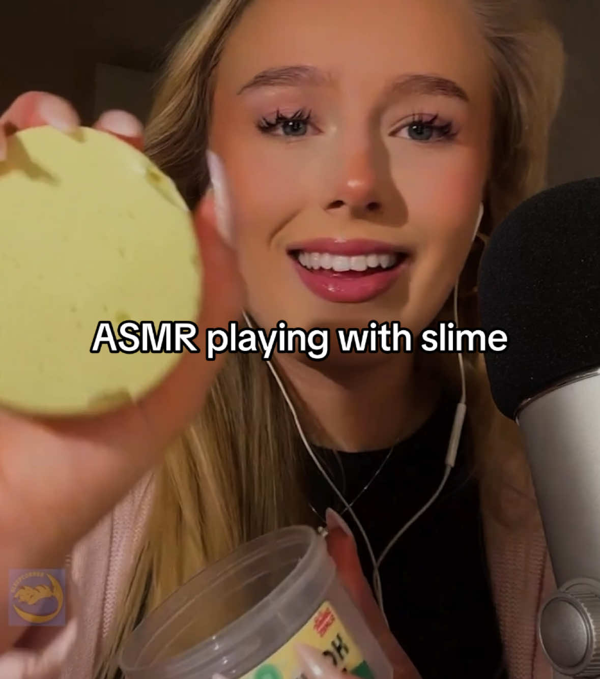 ASMR playing with slime with mouth sounds 🎧 (Synna ASMR) #fyp #asmr #asmrtiktoks #asmrvideo #slime #slimeasmr #relaxingsounds #mouthsounds #sleep #foryoupage #synna 