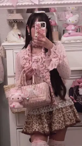 leopard print day! 🎀🐆 #03 #fyp #asian #japanesefashion #jfashion #fashion #douyin #girly #hyperfeminine #OOTD #outfit #dolly #coquette #dollette #pinterest #shoujo #princesscore #leopardprint 
