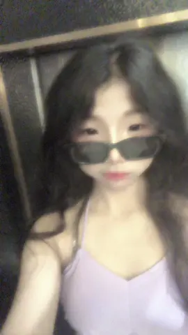 အခုတွေ့အခုချစ်တယ်ပြော🤧#fpyシ #ဆယ်လီမှအသဲပေးတာလား😔😑 