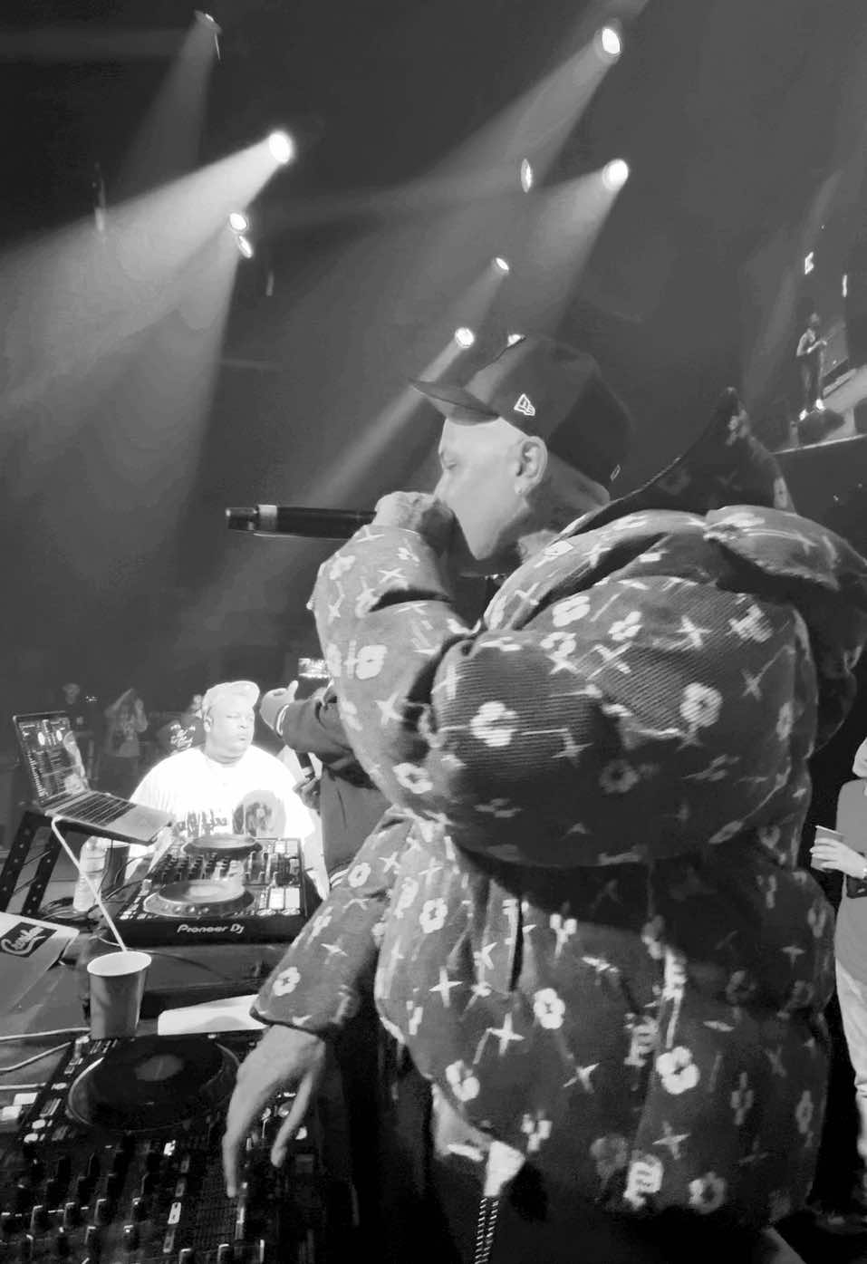 🤞🏽🏁 LOS ANGELES 💙 #binorideaux #bluebucksclan #novo #losangeles #wavy #dj #concerts #purple 