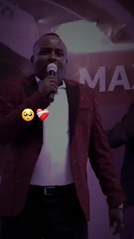 sanadka cusub so dhaweya❤️‍🩹#bk #mohamedbk #maxamedbk #noloshacusubsoodhawey #somalitiktok #fyp #foryoupage❤️❤️ #viewsproblem #blackscreen 