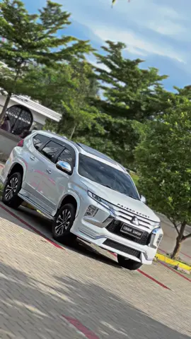 Pajero sport ultimate done instal panoramic sunroof🔥😎 #pajero #pajerosport #pajerosportdakar4x4 