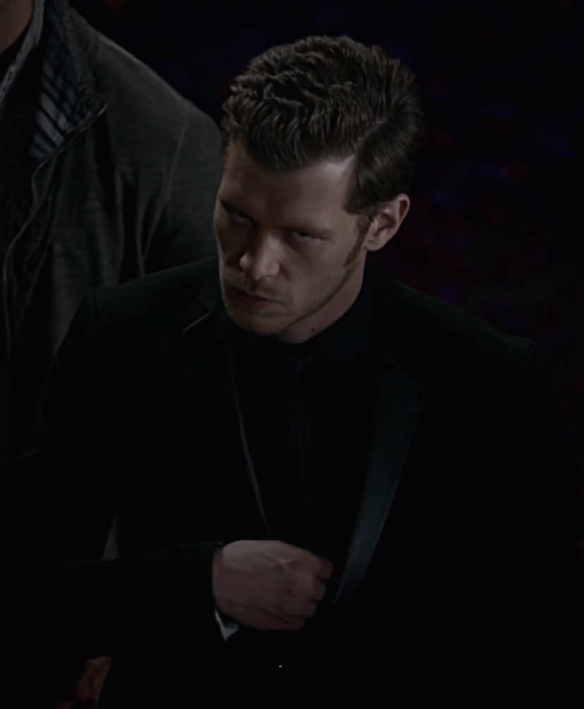 الاعظم كتابياً👆🏻👆🏾👆🏿 #thevampirediaries #klausmikaelson #theoriginals #josephmorgan #elijahmikaelson #كلاوس_مايكلسون #ذا_فامبير_دايرز #ذا_اوريجنالز @S @q3qkk @11 @1969 