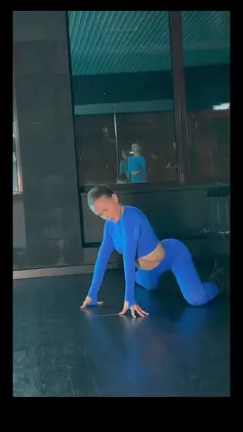 play with the senses💙 (blue dream photos) subscribe for more #kristyashmidt  #officialtiktok  #senses  #blue  #dream @Tim 