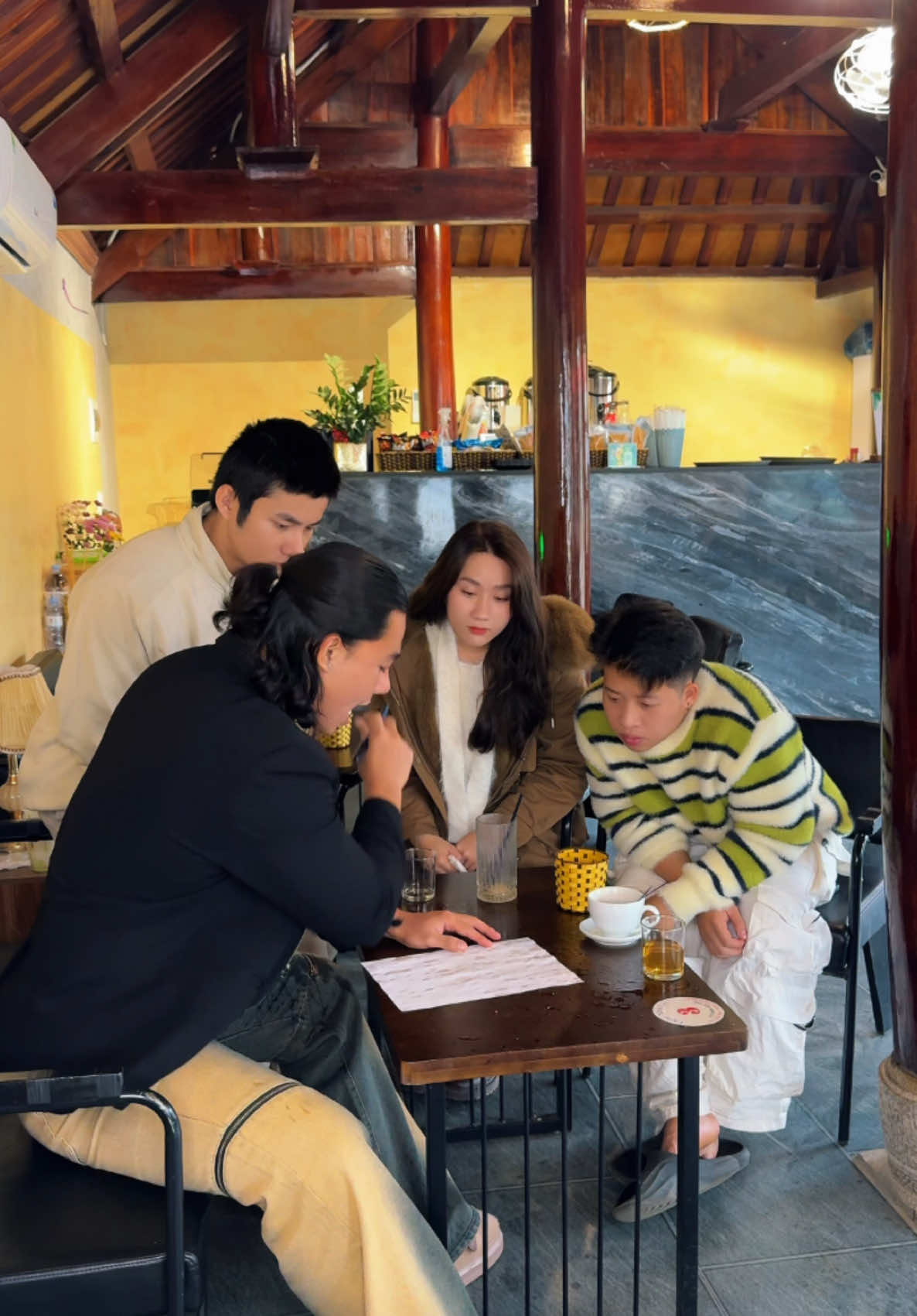 Xăm Family trên ? #daxua #vietcomedy #t1gteam #hzmedia 