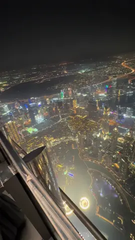 At the top of the tallest building in the world#dubai🇦🇪 #burjkhalifa 