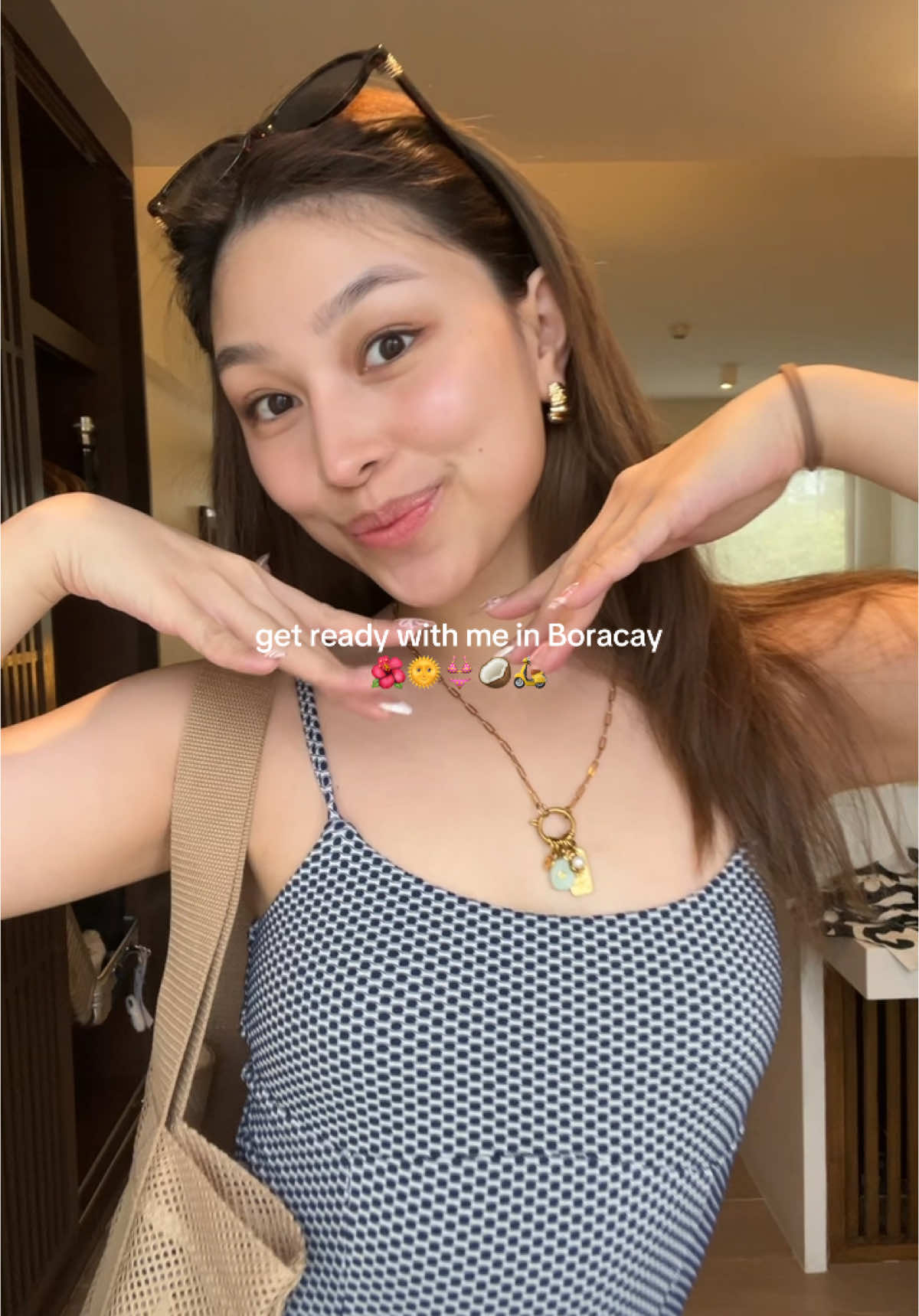 get ready with me for the beach 🌞🌺 it's been awhile since I've been here and this was a much needed unwind before the year ends!!! #fyp #tiktokph #traveltiktok #boracay #getreadywithme #outfitideas #outfitinspo #beachoutfit #beachmakeup #philippines 