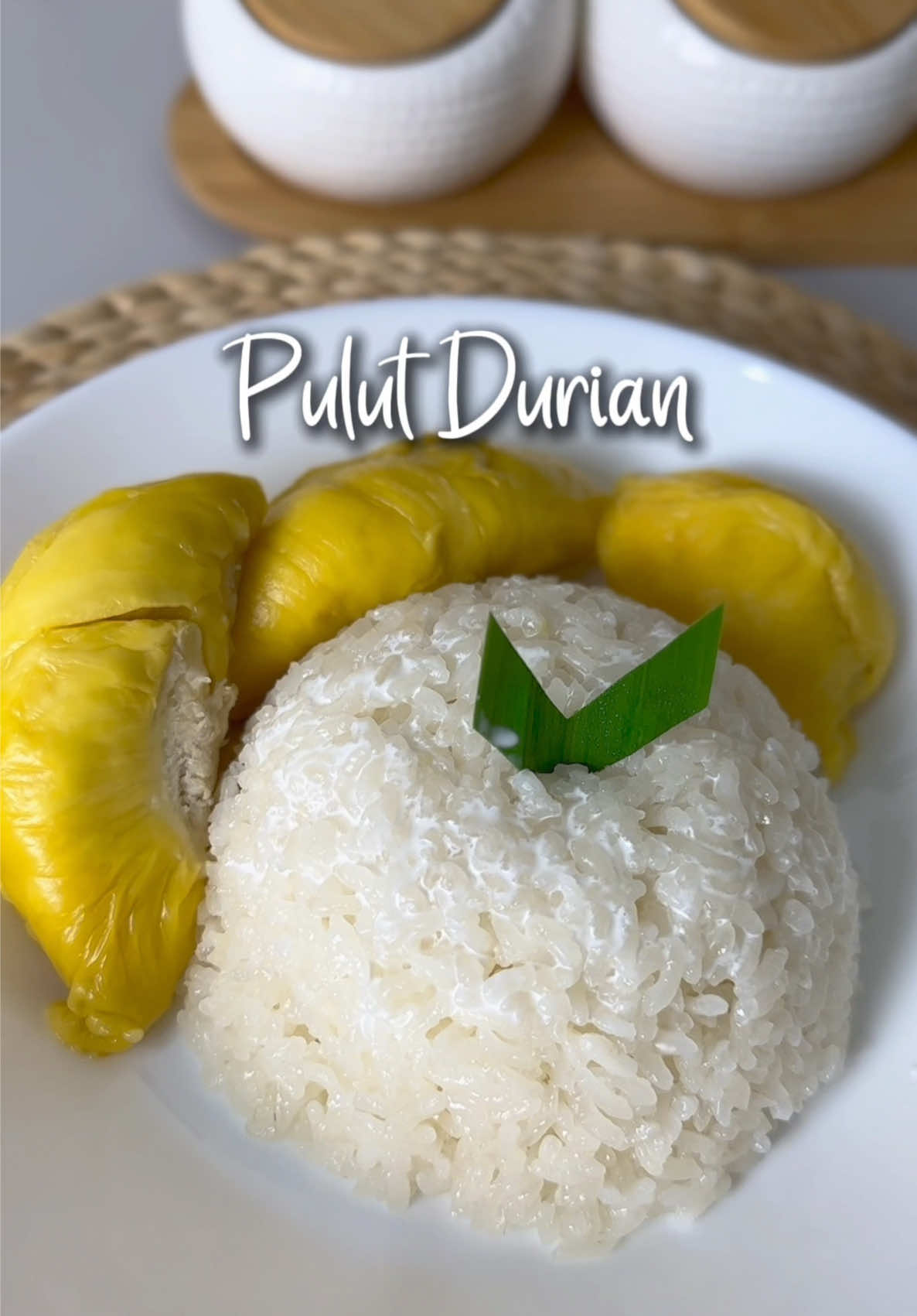 Video penutup,Pulut Durian untuk tahun 2024. Selamat datang 2025, selamat datang bulan Rejab. Semoga 2025 akan datang banyak perkara yang lebih baik bakal kita lalui 🤍  #pulutduriansantan😋😋 #resepipulutdurian #resepisimple #durianlover 