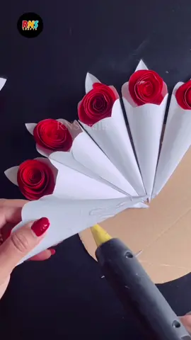 Beautiful Wall Hanging Craft ❤️ #Amazing #DIY #decor #beautiful #easy #flower #reels #fypシ #foryou #trending #decoration #foryoupage #viral 