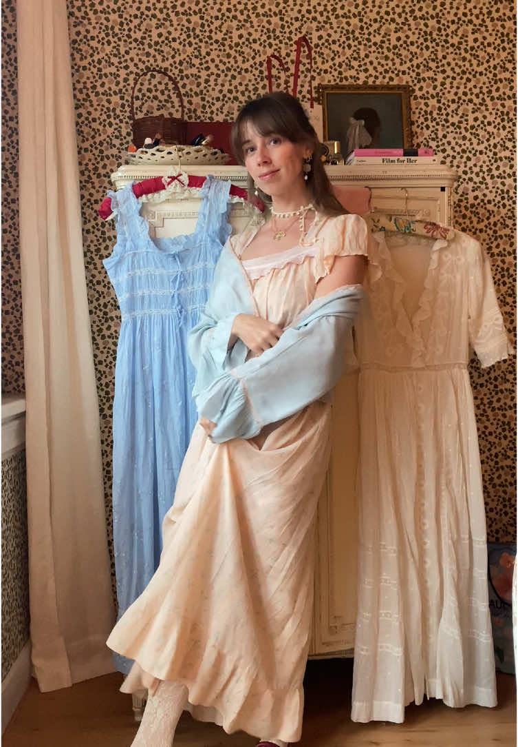 last outfit of the year 🥺🦢🩵 #aesthetic #whimsical #coquette #vintage #cottagecore #rococo #girlythings #victorian @Flabelus 