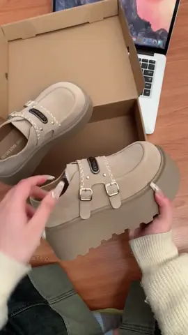 Giày dép nữ xinh quá #giaynu #giaydep #giay #giaynudep #shoes #giaybot #giaythoitrang #giaynuxinh #depnu #depnudep #sandalnu #sandal #giaydepnu #halyorder 