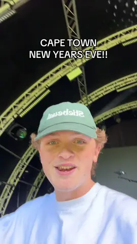 KIRSTENBOSCH WE’VE ARRIVED!! #Newyearseve #capetown #willlinley #lloyiso #concert #livemusic 